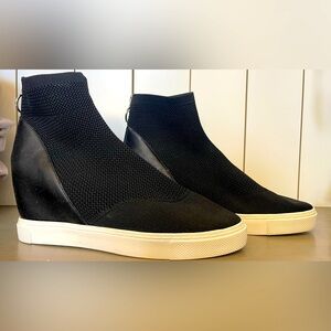Steve Madden Lizzy Flyknit sz 9M sneakers 3” hidden wedge heel